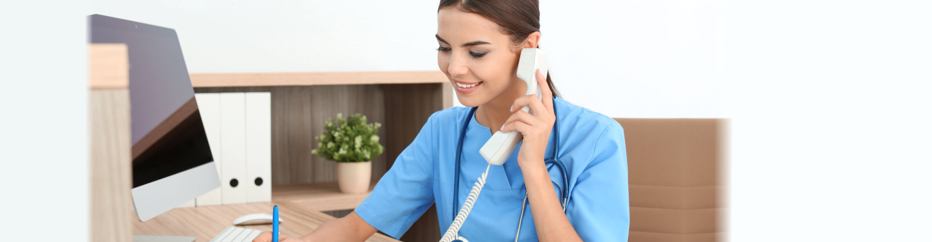 A female nurse picked up a telephone call